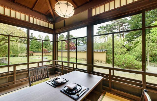 ＜週3日〜、働き方は柔軟に対応＞レストランサービス／リニューアルオープン／接客経験が活かせる／社割有ホテルのレストランサービス