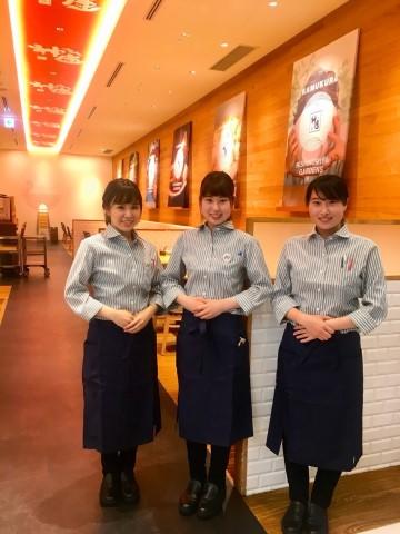 プライベート充実☆嬉しいメリットたくさん♪世代を超えて友達ができるかも♪幅広い世代のスタッフ活躍中!