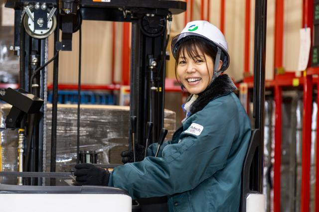 冷凍食品を扱うから安定感バツグン!
景気に左右されにくく、安心して働けます。
