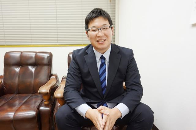 まずは商品を知り、お客様を知ることから。
あなたの歩幅に合わせてじっくり丁寧に教えます。