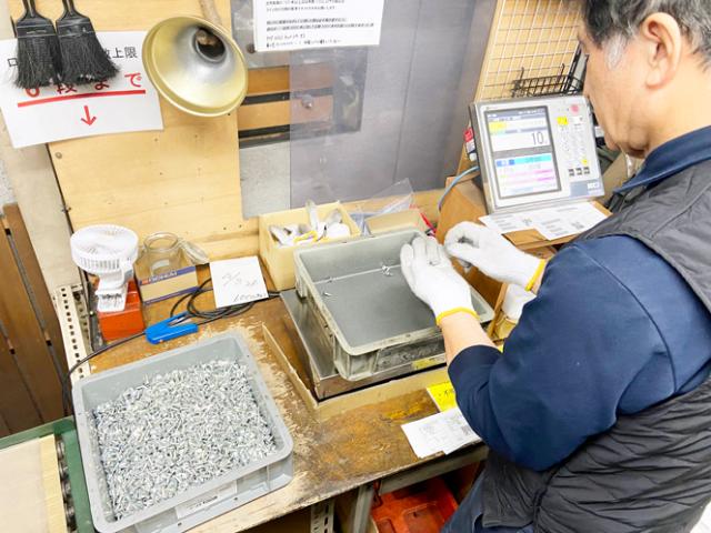 ミドル・シニア世代の方、歓迎!
お茶やコーヒーが自由に飲める和やかな職場です♪