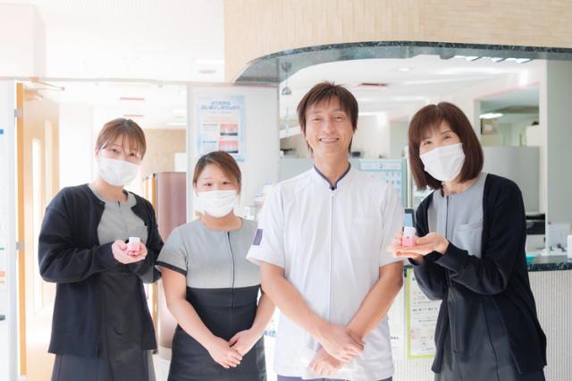 20代〜60代の女性スタッフ4名が活躍中！お昼休憩の時間は一時帰宅もOK♪ご家庭と両立しやすい職場です◎