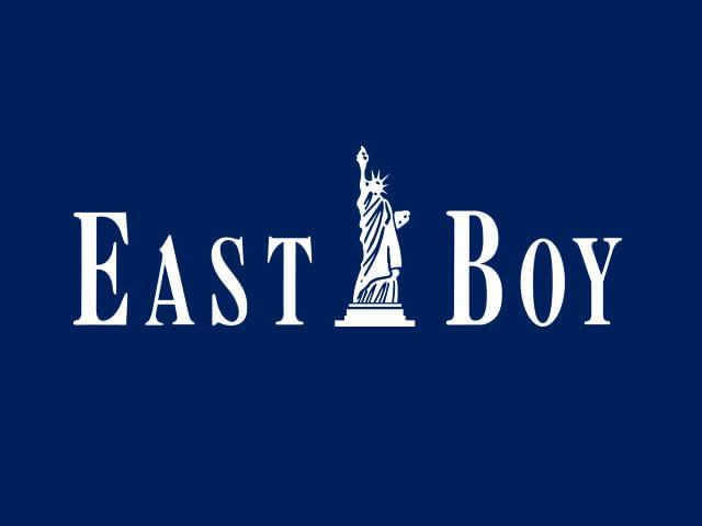 10代の方から、お母様世代の40代の方まで、スクールライフの思い出と共にあるイーストボーイです！