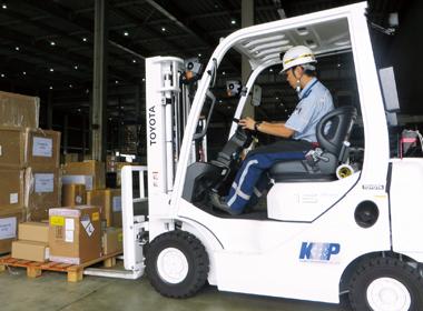 株式会社クラスター