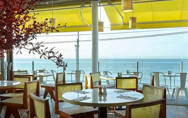 駅近！【アルバイト求人】bills 七里ヶ浜でサービススタッフ大募集☆