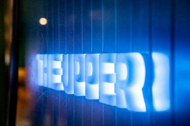 【ネイルOK♪土日時給1450円！大手町駅直結】『THE UPPER』レセプションスタッフ大募集！THE UPPER  丸の内テラス　レセプション