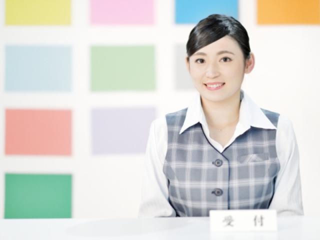 土日祝も電話応募受付中!
(8時30分〜17時30分)
平日は忙しい方も、お休みの日に
ゆっくりお話聞かせてください。
平日夜も20時までOKです。