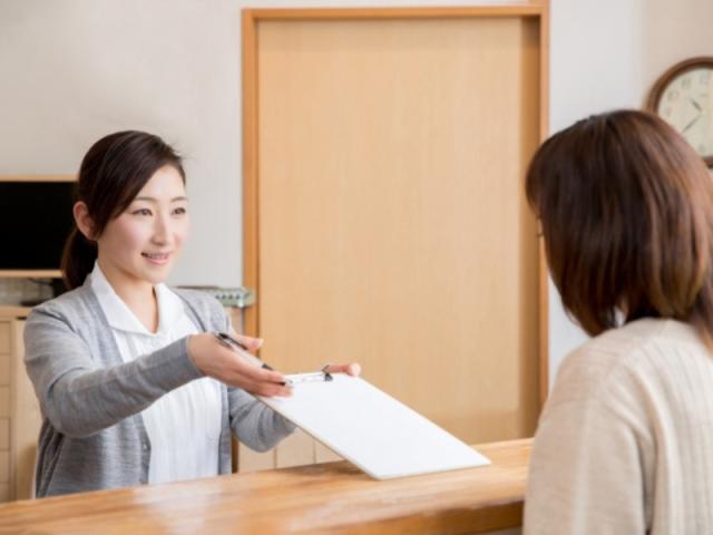 土日祝も電話応募受付中!
(8時30分〜17時30分)
平日は忙しい方も、お休みの日に
ゆっくりお話聞かせてください。
平日夜も20時までOKです。