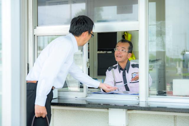 新規募集／26年2月〜順次研修開始／日本大学馬術部学生寮の警備業務／未経験歓迎／ミドル・シニア活躍日本大学馬術部学生寮の警備スタッフ