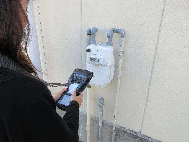 【香芝市】ガスメーター検針員／未経験OK／年齢・性別不問／時間・日数は自分のペースでOK！ガスメーター検針員