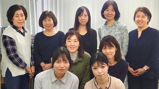 アットホームな職場です。
家庭の都合を優先してシフトを組めます。
皆さんのご応募をお待ちしています。