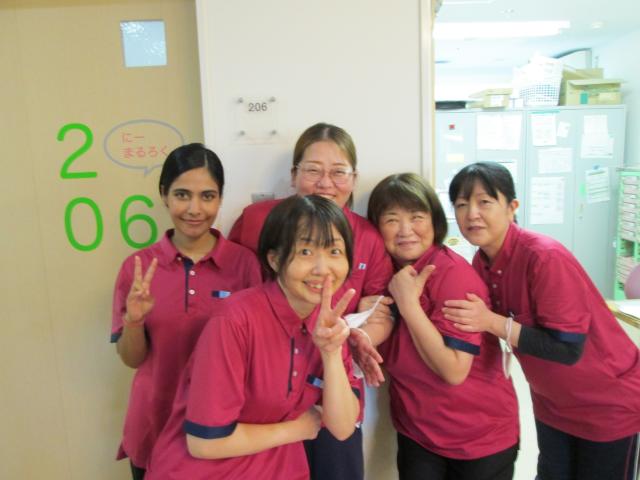おしゃべりや見守りが中心!