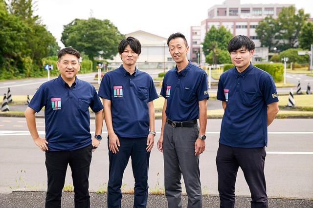 『おごせ自動車学校』で新卒社会人デビューした方も在籍。一からのチャレンジをしっかりサポートします♪