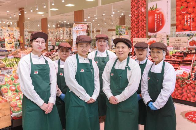 幅広い世代が活躍中!
性別や年齢問わず、様々なライフスタイルに合わせて働けますよ♪