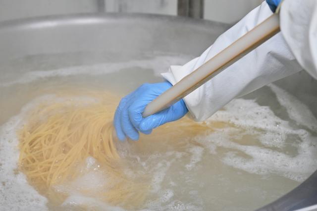 幅広い世代が活躍中！
性別や年齢問わず、様々なライフスタイルに合わせて働けますよ♪