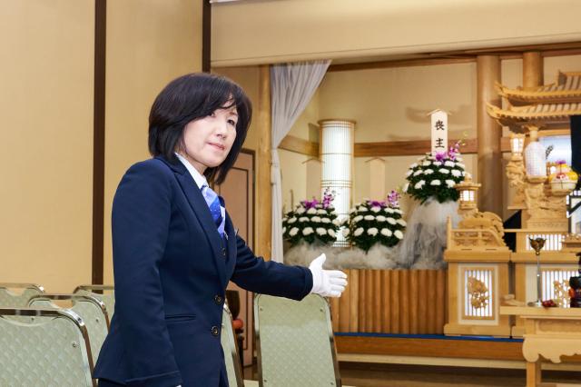 始めやすいお仕事です。丁寧な応対ができればOK!ゆくゆくは火葬場でのご案内ができるよう、焦らず覚えていきましょう◎