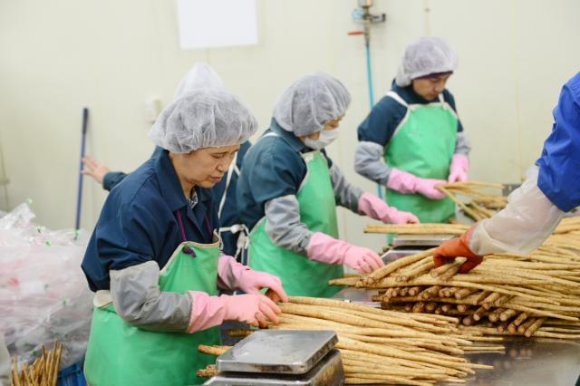 30代・40代・50代前半の女性パートさん中心 週2日〜／扶養内OK／長く続けられる野菜加工パート簡単な野菜の加工（野菜のカット・袋詰め）