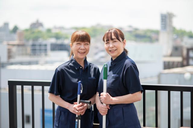 お仕事はイチから丁寧に教えるのでご安心ください！
初めての方も喜んでお迎えします。