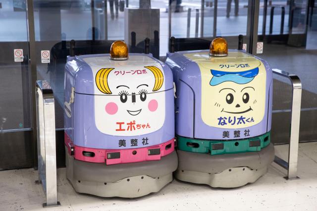 倉庫業務や運転だけじゃない。適度に動きのあるお仕事です。