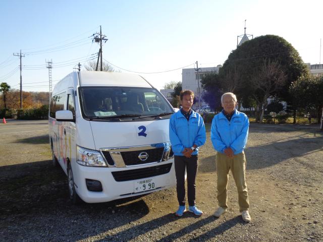 普通免許でOK/あなたの運転スキルを福祉業界で活用しませんか/勤務は平日のみ＆1日4時間勤務ご利用者の施設送迎車運転手