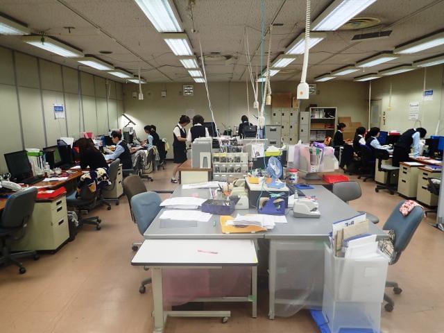 自分にできるか心配な方もいらっしゃると思いますが、
適性テストがありますので
まずはご応募の上、挑戦してみてください♪