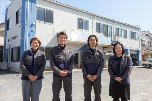 私たちが見守り、成長を支えます！
勇気を持って飛び込んできてください。