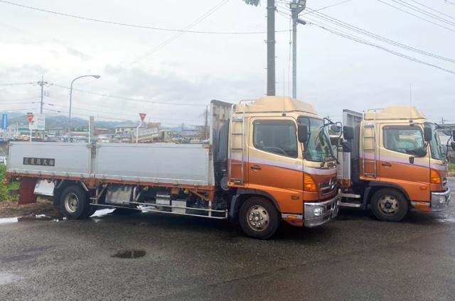 紀の川市／中型免許を活かす【4tドライバー】未経験可◎車通勤可◎幅広い層の男性ドライバー活躍中♪4tドライバー