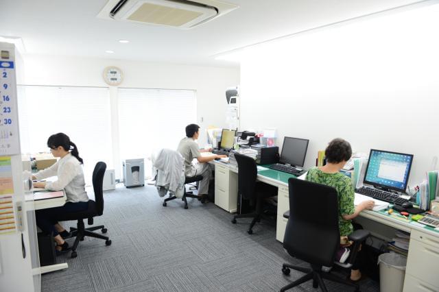 ―・　幅広い世代が活躍中　・―