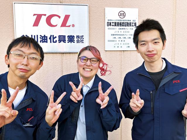 未経験からのスタート大歓迎。
幅広い年代の男女スタッフが活躍する職場です。