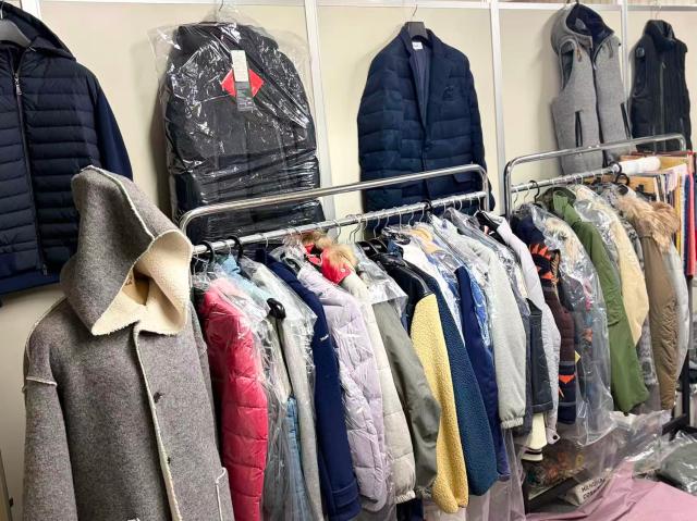 ☆お仕事内容☆　経験・スキルは不要。自信をもって飛び込んできてください。