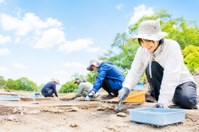 【レア求人！遺跡発掘スタッフ★時給1560円／千代田区】未経験OKの遺跡発掘業務です★勤務日数応相談遺跡発掘作業スタッフ