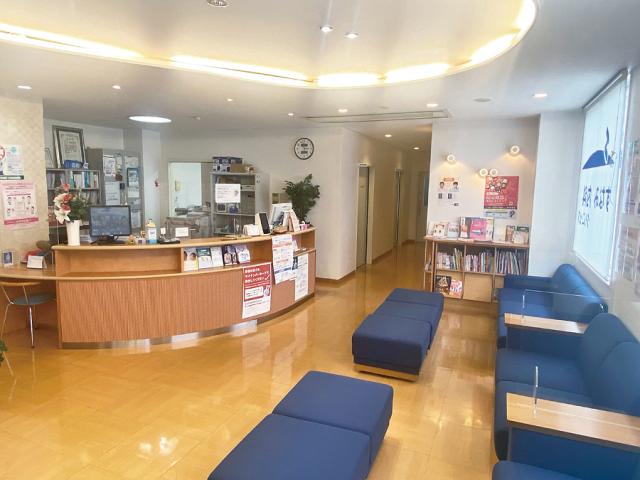 職場近くにはスーパーあり♪お仕事終わりにお買い物もできますよ◎