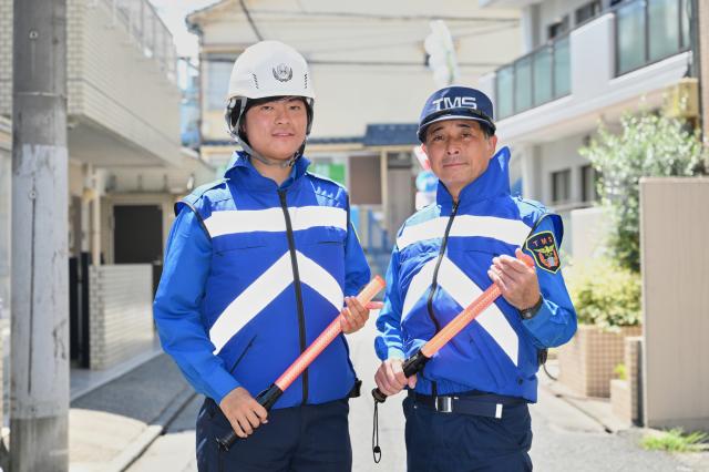現場は都内を中心に豊富にご用意。
住宅街中心の建築現場での車両と歩行者の誘導をお任せします。