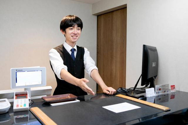 未経験OK!マナーも自然に学べます☆
テスト休み、フルタイム希望も快く対応!