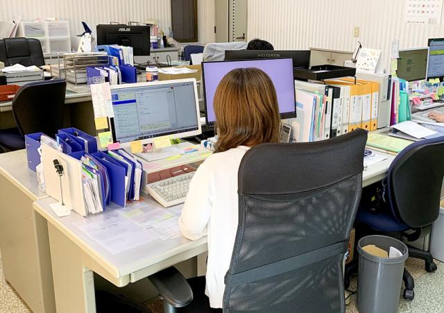 勤務開始日相談に応じます。
規則的で無理のないワークスタイルがポイントです。