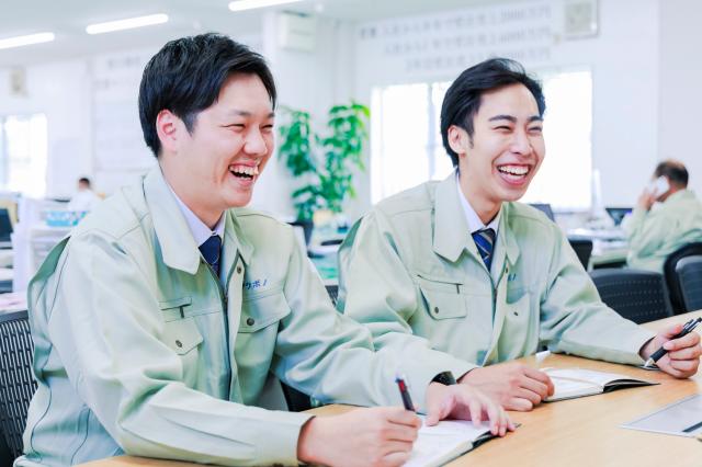 前向きに動ける人と、一緒に成長したい。
会話を大切にし、考えて行動できる方を歓迎します。