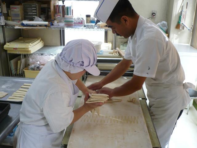 【パン製造】知的障がいのある人が働く施設のパン屋さんで、一緒に働きませんか?パン製造スタッフ