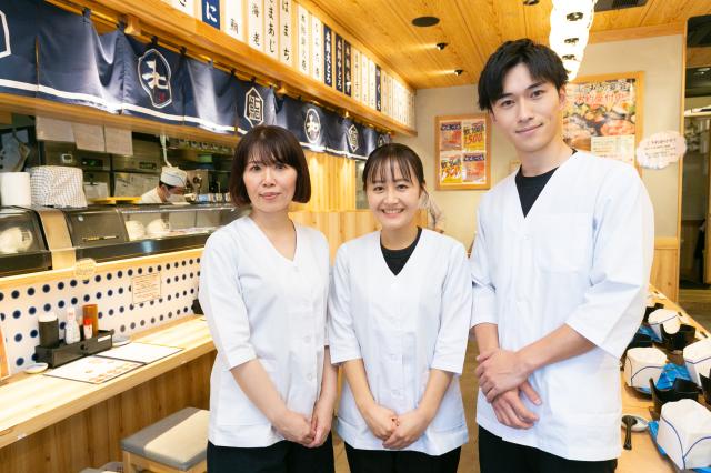 飲食のメリットいっぱいのアルバイト。丁寧な研修があるから飲食店未経験の方も安心！