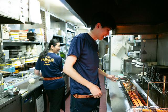 ☆飲食のメリットいっぱいのアルバイト・パート求人です。丁寧な研修があるから飲食店未経験の方も安心！