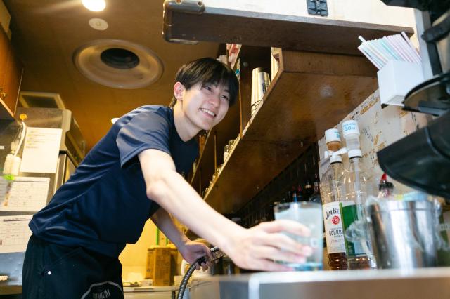 ☆飲食のメリットいっぱいのアルバイト・パート求人です。丁寧な研修があるから飲食店未経験の方も安心！