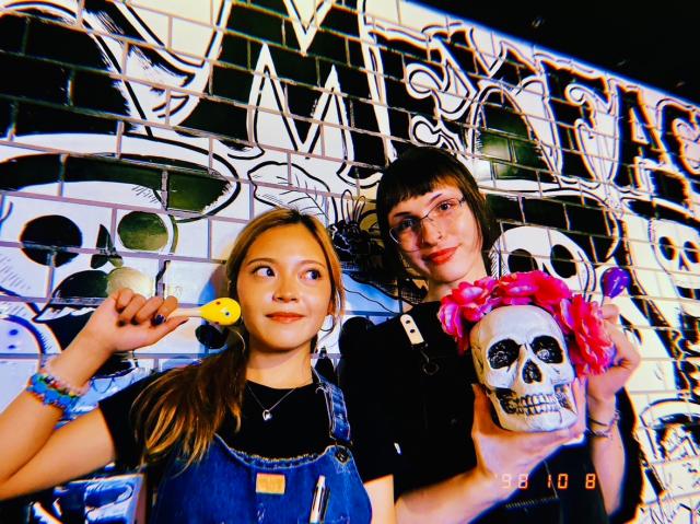 10月〜時給UP☆ホールスタッフ募集中！週末働ける方歓迎♪シフト自由！レストランホールスタッフ