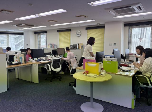 ★新事務所移転【東都生協子会社の事務スタッフ】週4日〜、1日4時間〜勤務可能。土日休〈主婦活躍中〉事務スタッフ