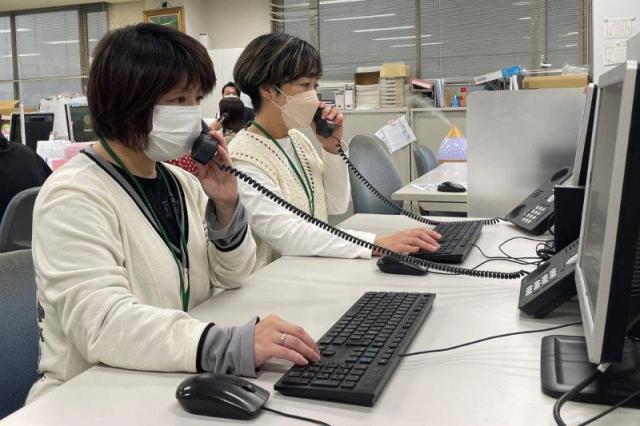 お電話中のPC入力は、最初は大変に感じるかもしれませんが、徐々に慣れてくるのでご安心を♪
