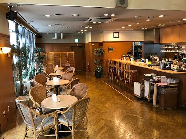 クラシック音楽が流れる、落ち着いたお店♪
土日は固定で休みです。