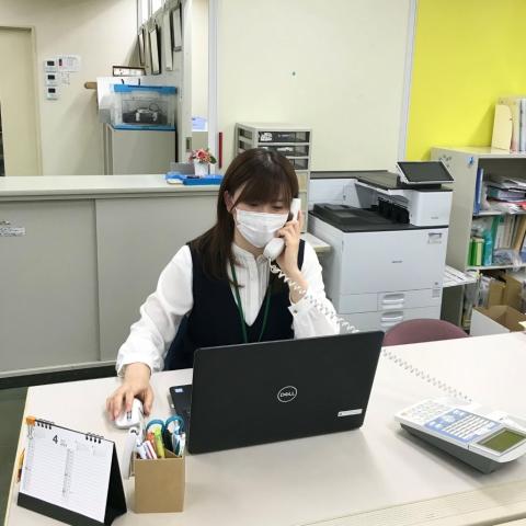子育て中のママさんが多数活躍!
20代〜60代と、幅広い年代のスタッフが在籍しています。