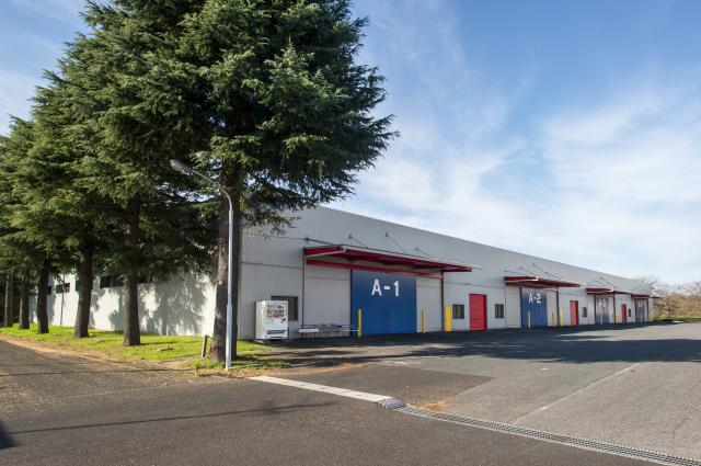 【書籍の商品管理】土日祝休み／年間休日125日／未経験可／正社員／手当充実／残業少なめ／書籍の商品管理（機械オペレーター）