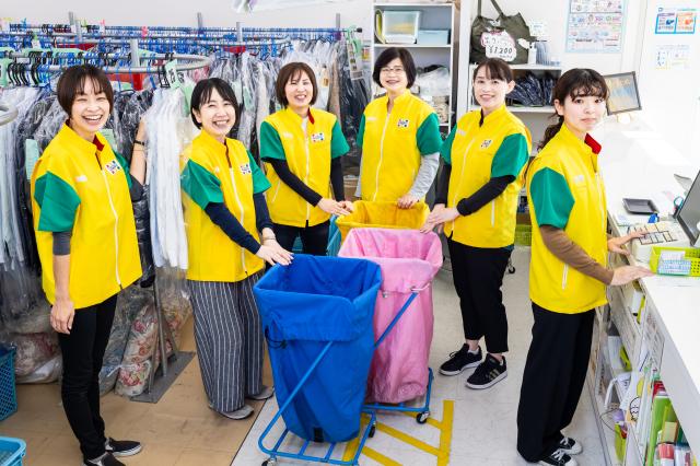 カーニバル　緑地駅ビル店