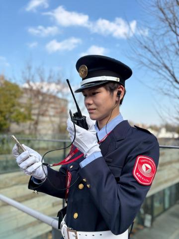 制服を着ると、ちょっと親切な自分になれる。