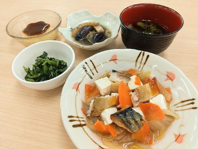 【経験不問】料理好きの方必見！入居者様の「美味しい」を一緒に創造！「好き」を仕事にしませんか。高齢者施設内厨房で湯煎調理のお仕事