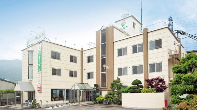 四国中央市【デイサービス又は有料老人ホームの介護】未経験OK／経験者優遇／男女OK☆介護職員